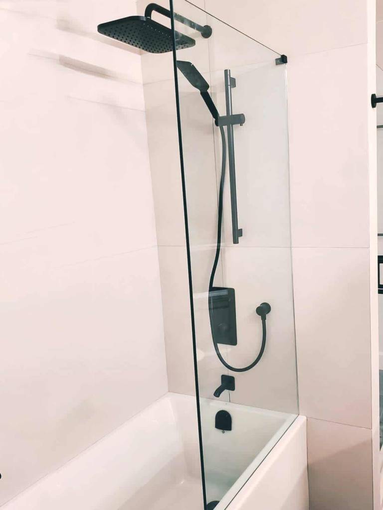 VanGlaze - Fixed Shower Glass Panels in Langley & Burnaby