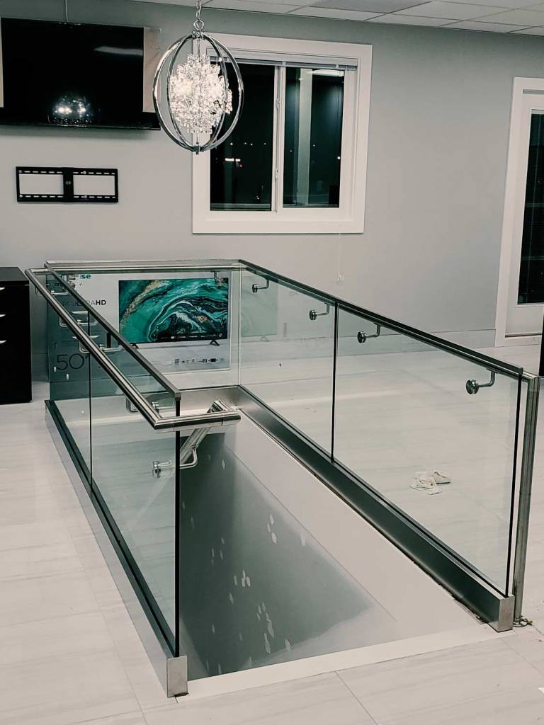 VanGlaze - base Shoe Glass railing