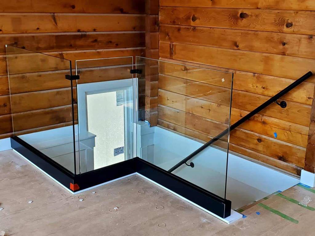 VanGlaze - base Shoe Glass railing