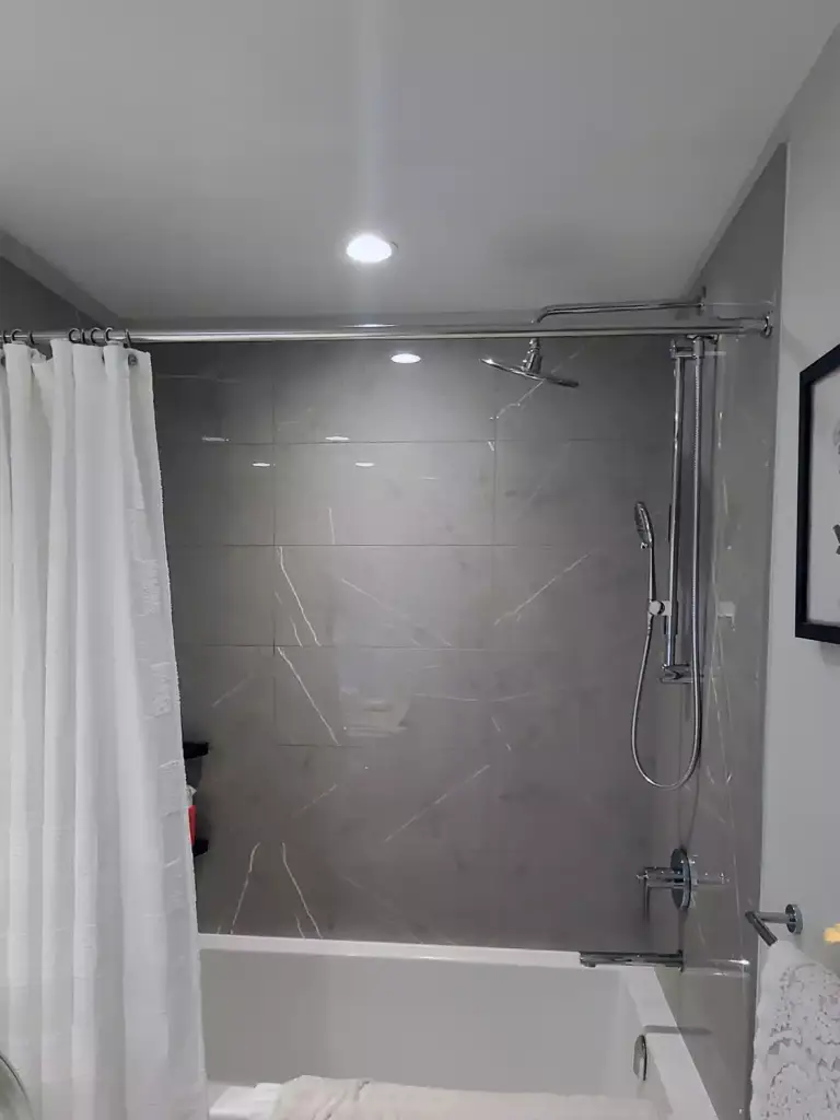 VanGlaze - sliding glass shower door on bathtub