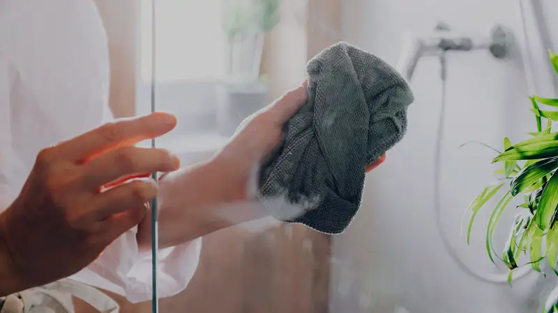 Check out how to clean shower glass without scratching it at vanglaze