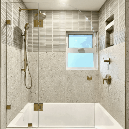 Swing door shower on bathtub- C